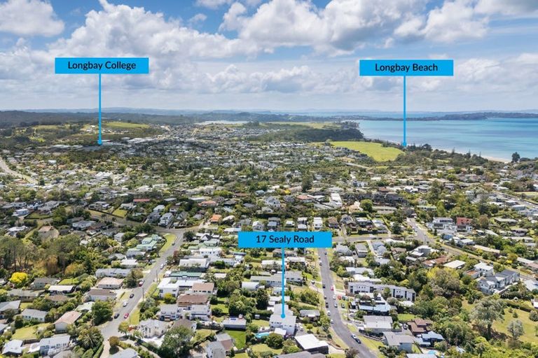 Photo of property in 17 Sealy Road, Torbay, Auckland, 0630