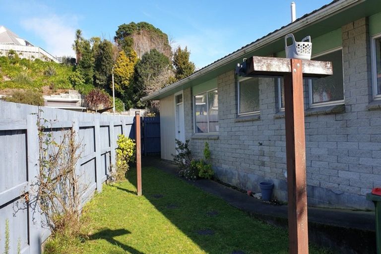 Photo of property in 24 Roto Street, Westown, New Plymouth, 4310
