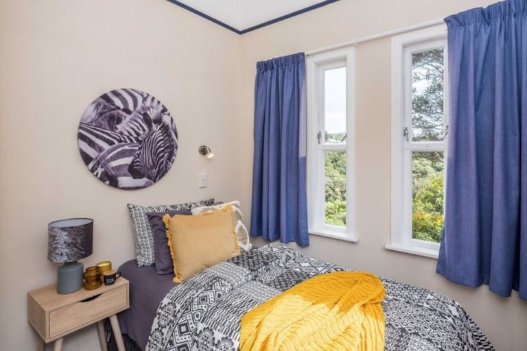 Photo of property in 45 Houghton Bay Road, Houghton Bay, Wellington, 6023