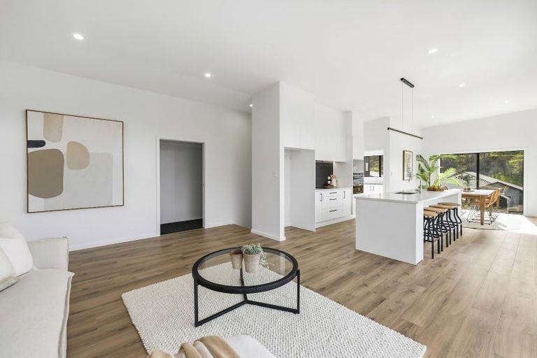 Photo of property in 10 Bob Carter Place, Welcome Bay, Tauranga, 3175