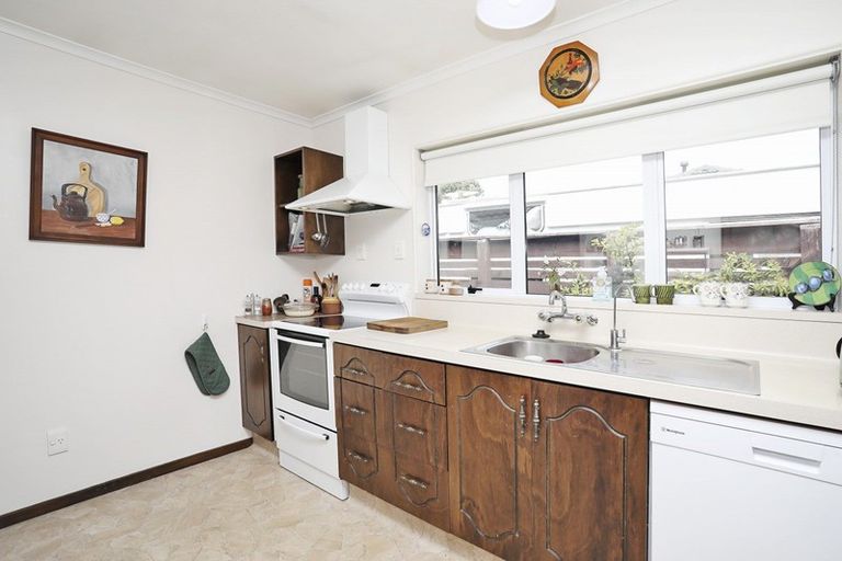 Photo of property in 38 Waihopai Street, Rosedale, Invercargill, 9810