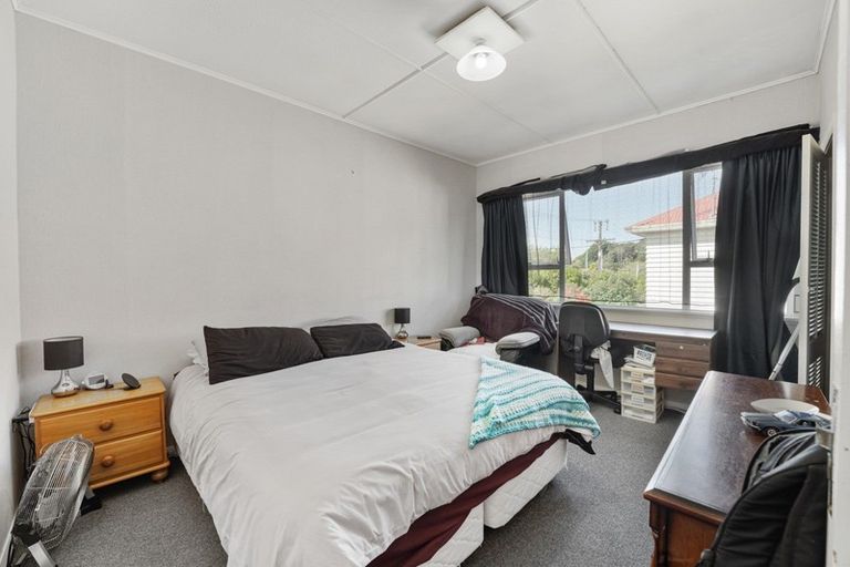 Photo of property in 11 Page Street, Stratford, 4332