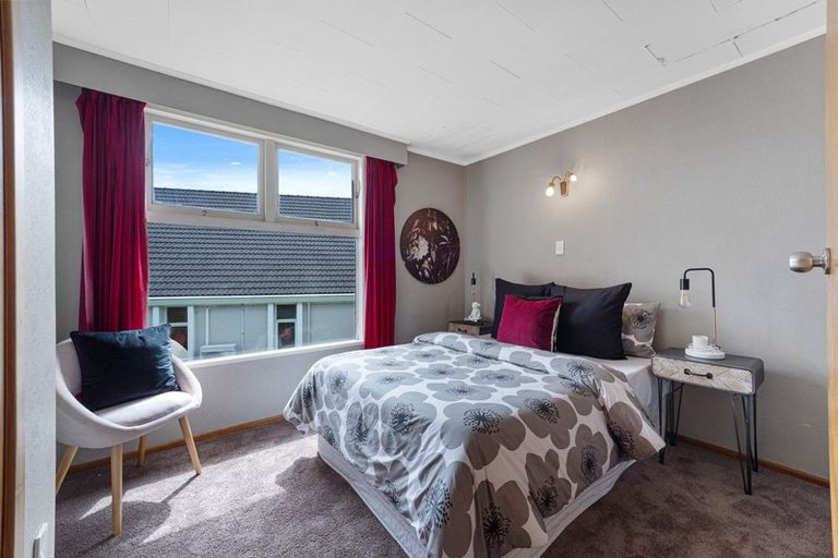 Photo of property in 5 Paynters Avenue, Strandon, New Plymouth, 4312