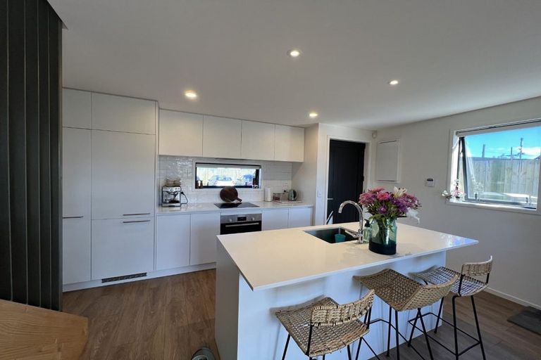 Photo of property in 1/21 Siddal Place, Richmond, Christchurch, 8013