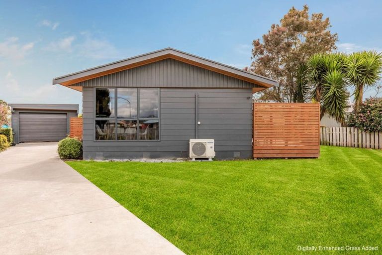 Photo of property in 53 Puriri Crescent, Edgecumbe, 3120