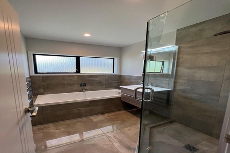 Photo of property in 37 Stanaway Street, Hillcrest, Auckland, 0627