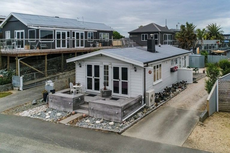 Photo of property in 102 Point Road, Monaco, Nelson, 7011