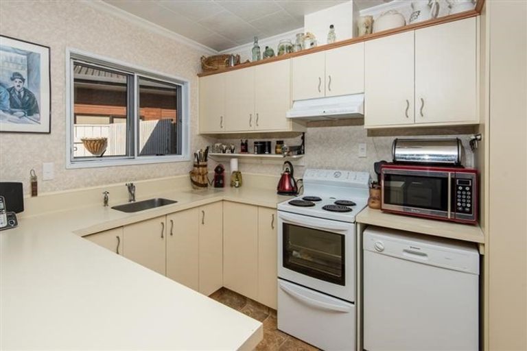 Photo of property in 2 Squire Way, Richmond, 7020