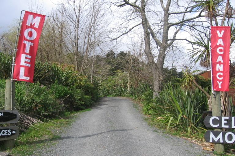 Photo of property in 8 Oxford Terrace, Coromandel, 3506