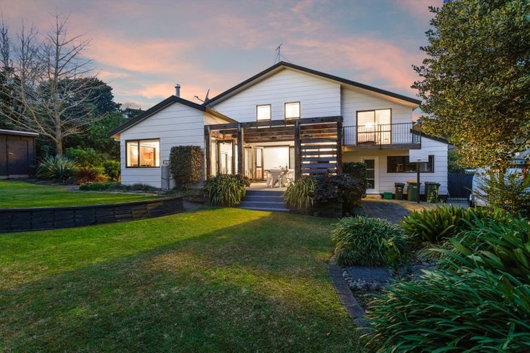 Photo of property in 1 Windsor Rise, Whakatane, 3120