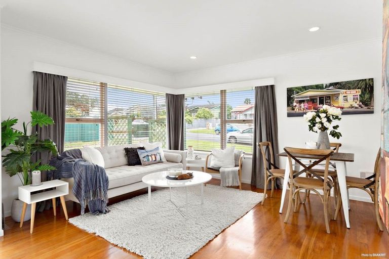 Photo of property in 1/13 Creamer Avenue, Belmont, Auckland, 0622