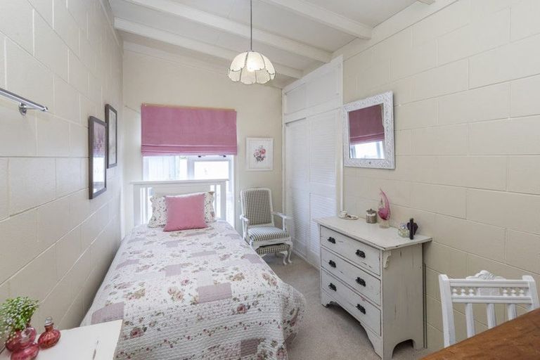 Photo of property in 2/42 Harker Street, Spreydon, Christchurch, 8024