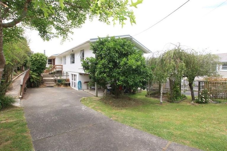 Photo of property in 5 Orne Street, Torbay, Auckland, 0630