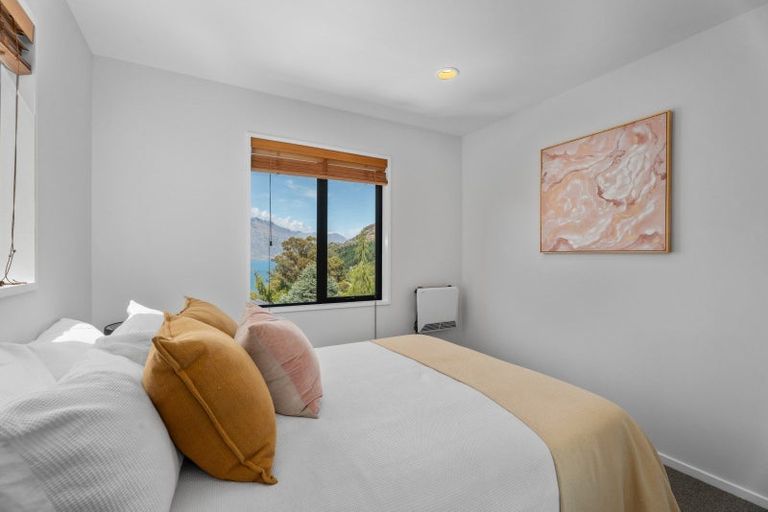 Photo of property in Arno Apartment, 6/8 Mckerrow Place, Sunshine Bay, Queenstown, 9300