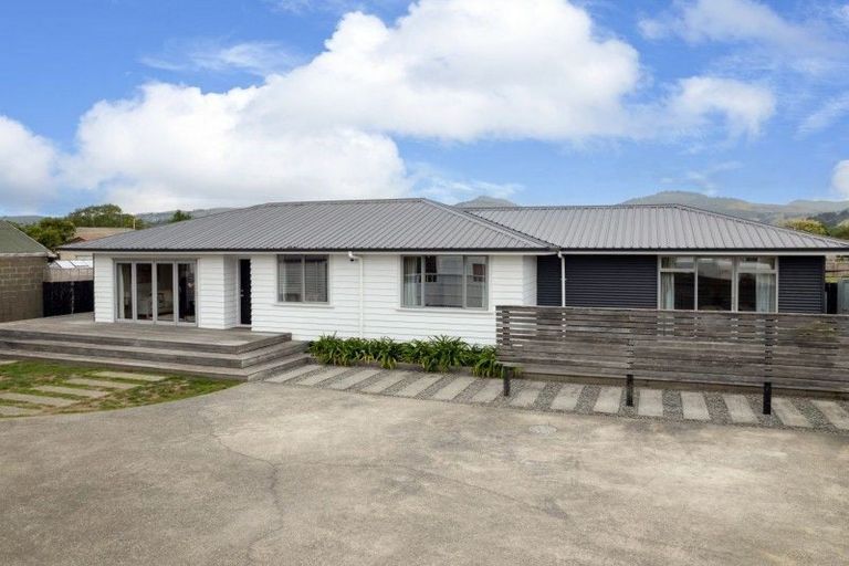 Photo of property in 100a Sparks Road, Hoon Hay, Christchurch, 8025