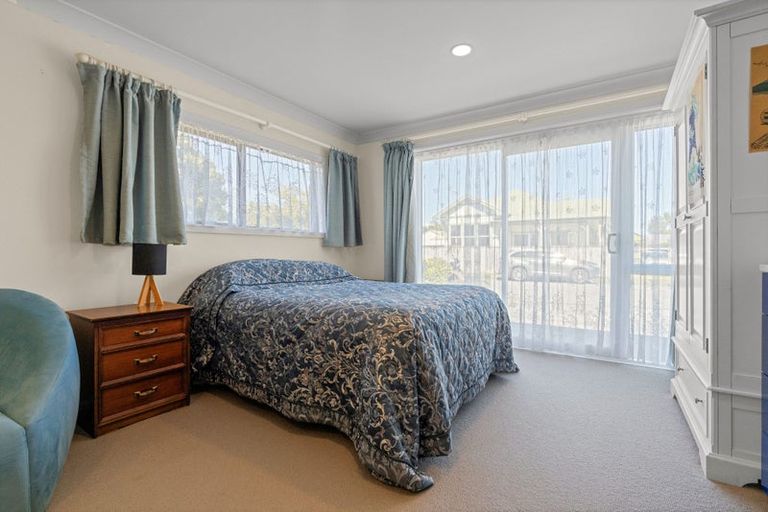 Photo of property in 35 Burn Street, Levin, 5510