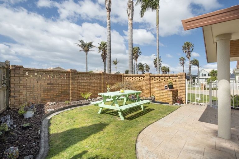 Photo of property in 18 Monterey Key, Papamoa Beach, Papamoa, 3118