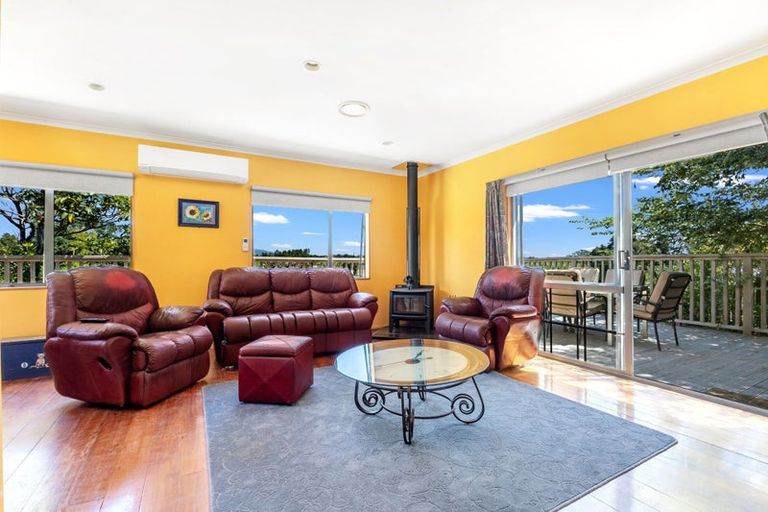 Photo of property in 47 Wallath Road, Westown, New Plymouth, 4310