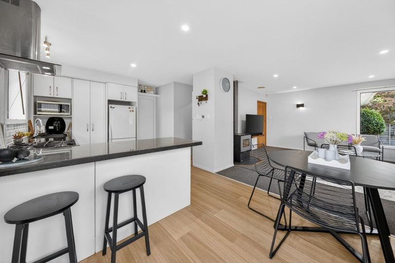 Photo of property in 6 Blossomdale Place, Bishopdale, Christchurch, 8053