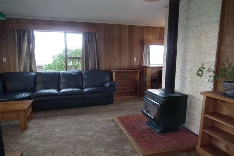 Photo of property in 25 Magdala Street, Kakanui, Oamaru, 9495