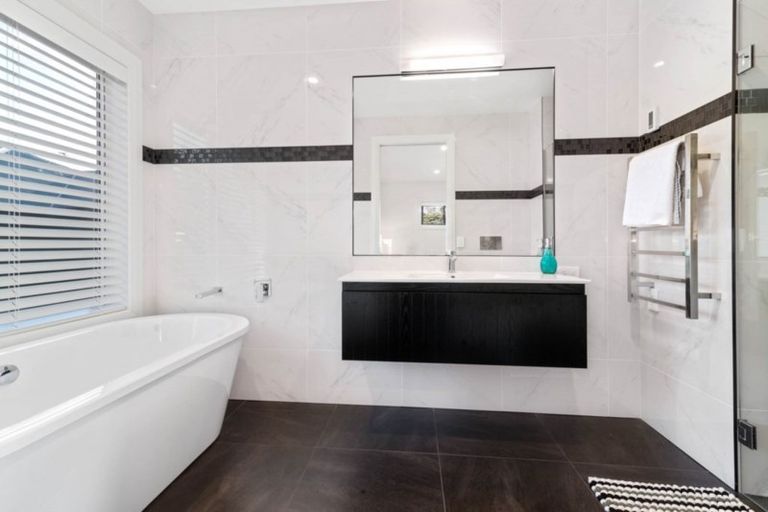 Photo of property in 155 Victory Drive, Wharewaka, Taupo, 3330