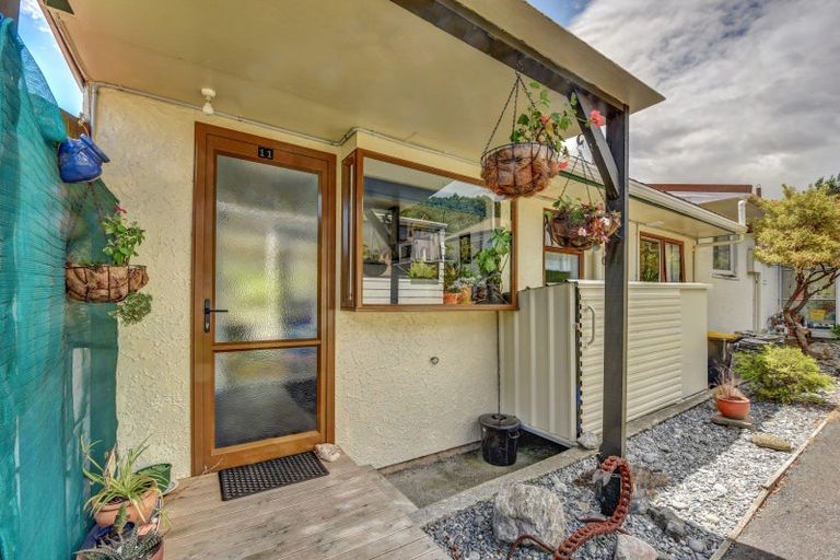 Photo of property in 11/17 Waimea Road, Nelson South, Nelson, 7010