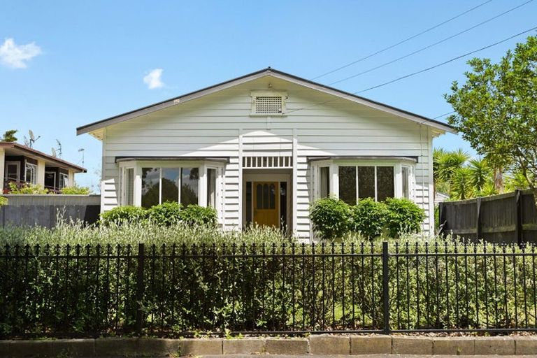 Photo of property in 9 Kitchener Street, Claudelands, Hamilton, 3214