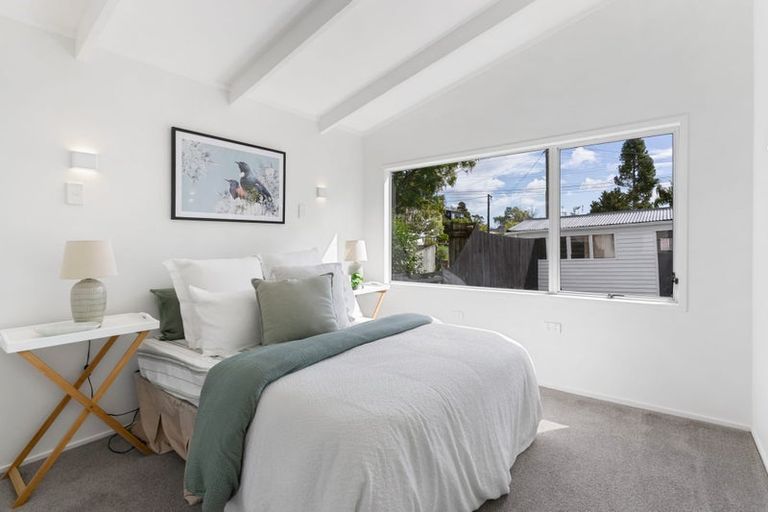 Photo of property in 8 Dakota Avenue, Beach Haven, Auckland, 0626