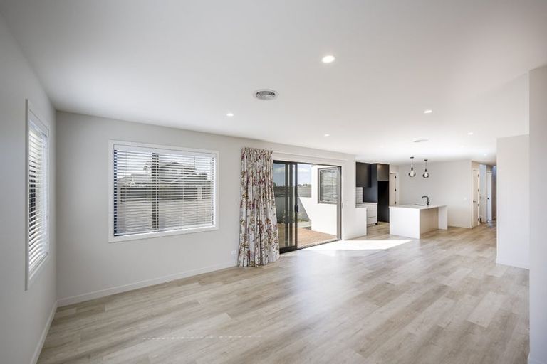 Photo of property in 24 Aspiring Drive, Poraiti, Napier, 4112