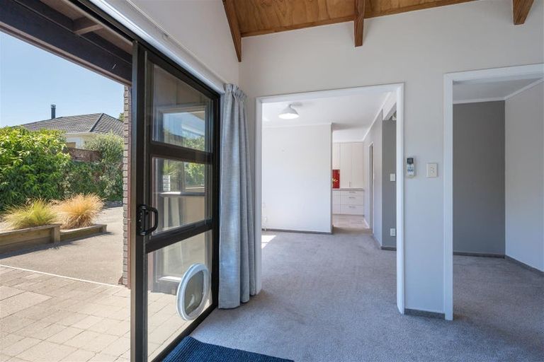 Photo of property in 2/38 Martin Street, Monaco, Nelson, 7011