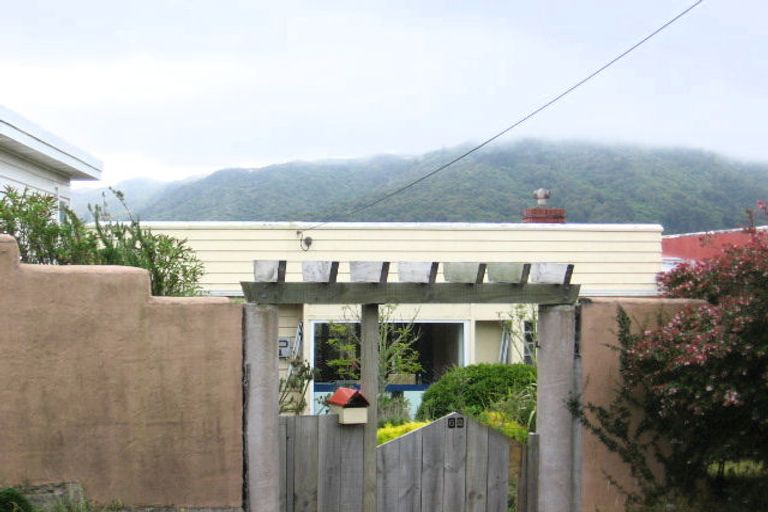 Photo of property in 62 Jubilee Road, Khandallah, Wellington, 6035