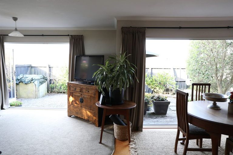 Photo of property in 742a Papamoa Beach Road, Papamoa Beach, Papamoa, 3118