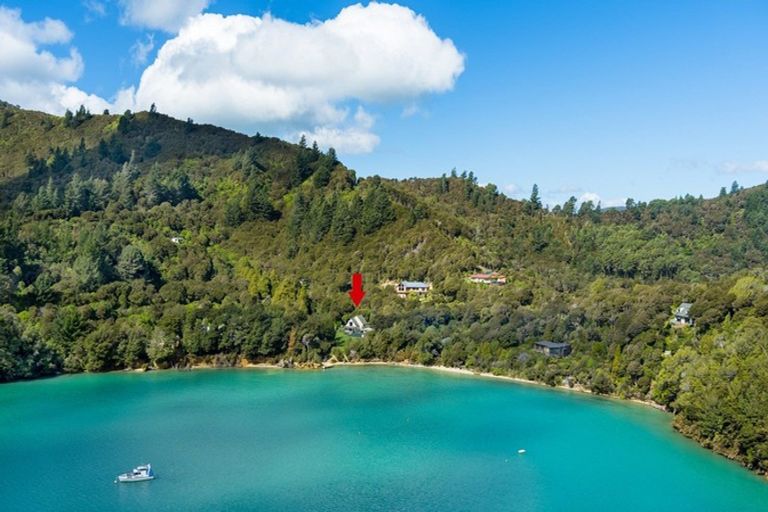 Photo of property in 12 St Omer Road, Saint Omer, Picton, 7282