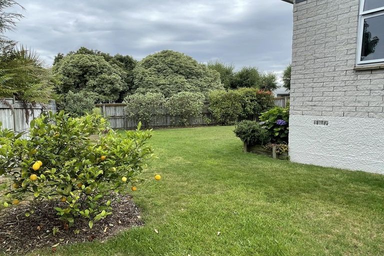 Photo of property in 23 Kereru Street, Two Mile Bay, Taupo, 3330