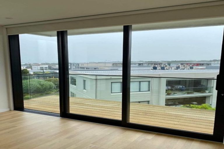 Photo of property in 205/8a Lake Pupuke Drive, Takapuna, Auckland, 0622