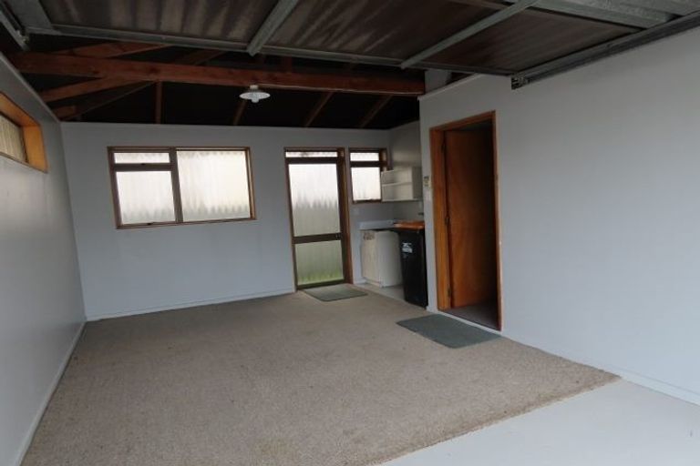 Photo of property in 402a Tremaine Avenue, Takaro, Palmerston North, 4412