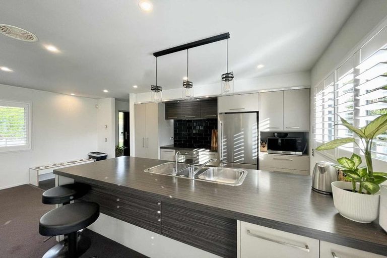 Photo of property in 224 Awai Road, Tarurutangi, New Plymouth, 4372