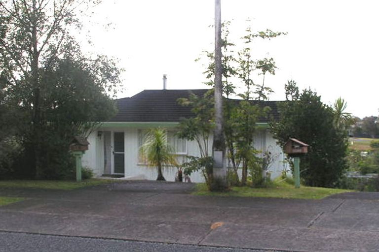 Photo of property in 22 Grenada Avenue, Forrest Hill, Auckland, 0620