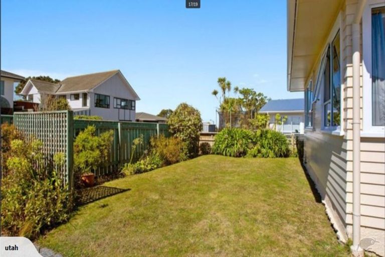 Photo of property in 3 Carluke Street, Paparangi, Wellington, 6037