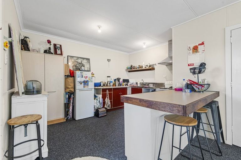 Photo of property in 415 Carrington Street, Upper Vogeltown, New Plymouth, 4310