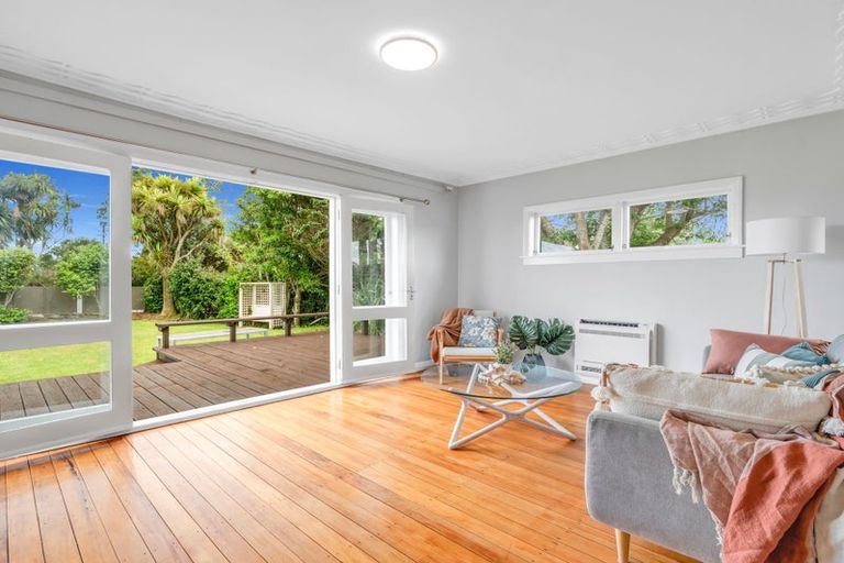 Photo of property in 1 Ngareta Road, Mourea, Rotorua, 3074