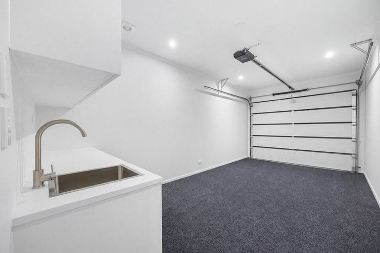 Photo of property in 115 Otuwairoa Esplanade, Opaheke, 2113