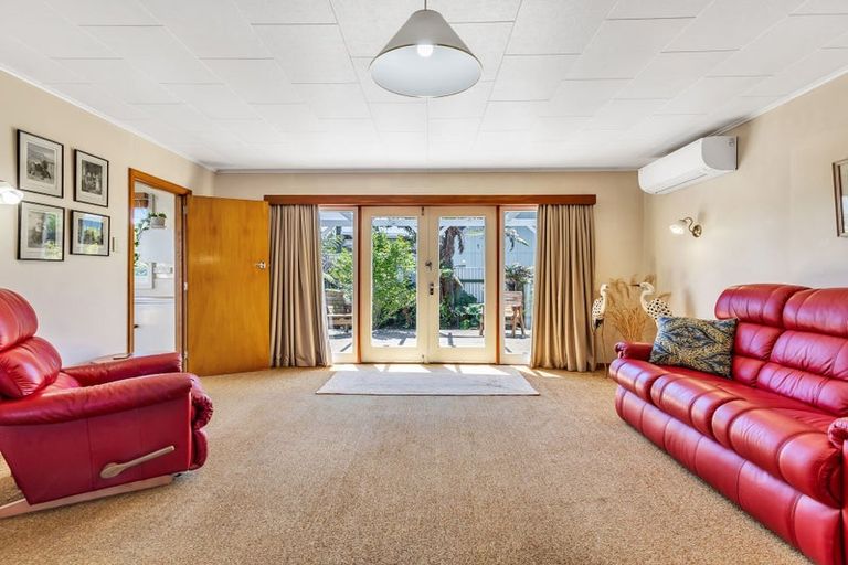 Photo of property in 36 Airini Road, Waimarama, Havelock North, 4294