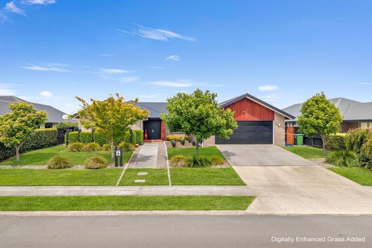 Photo of property in 54 Norfolk Drive, Cambridge, 3434