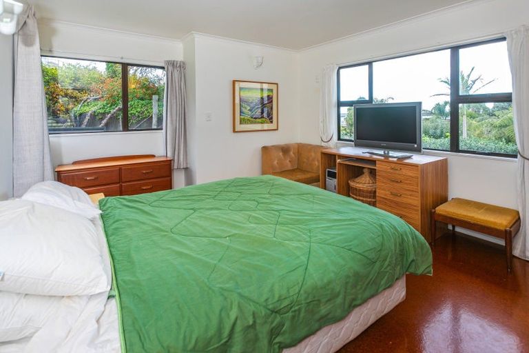 Photo of property in 218 Paku Drive, Tairua, 3508