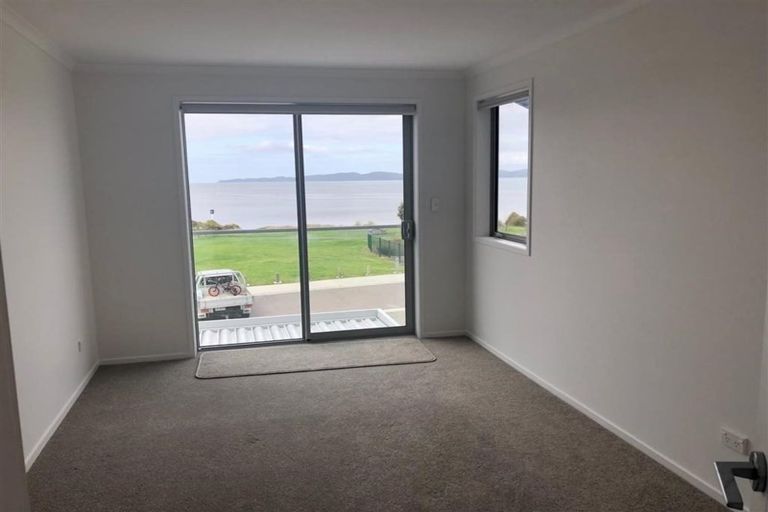 Photo of property in 2 Trevally Place, Snells Beach, 0920