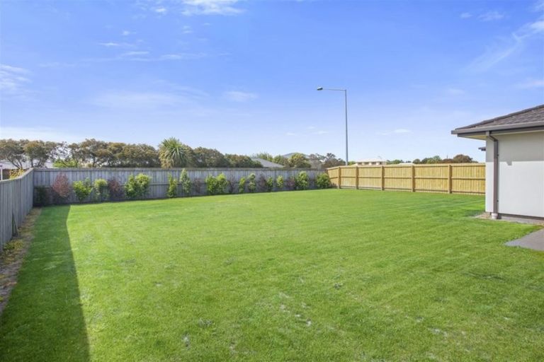 Photo of property in 29 Kingsbridge West, Burwood, Christchurch, 8083