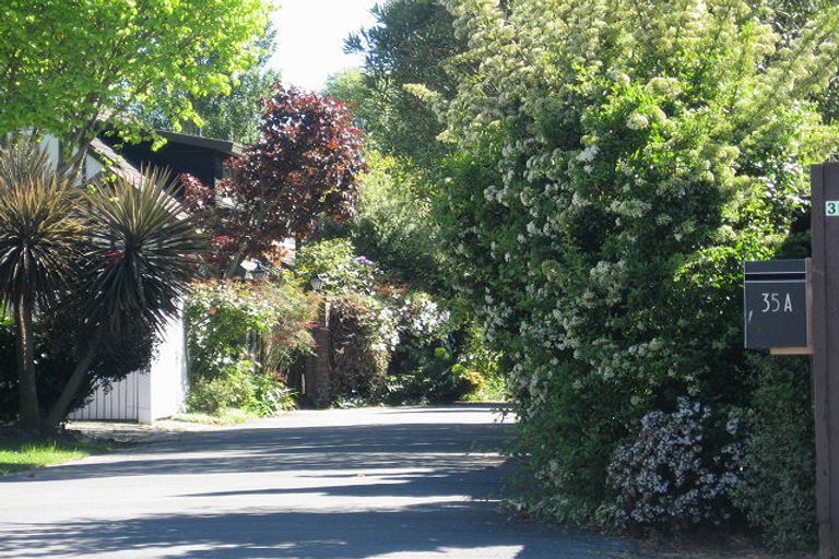Photo of property in 35a Lakewood Drive, Burwood, Christchurch, 8083