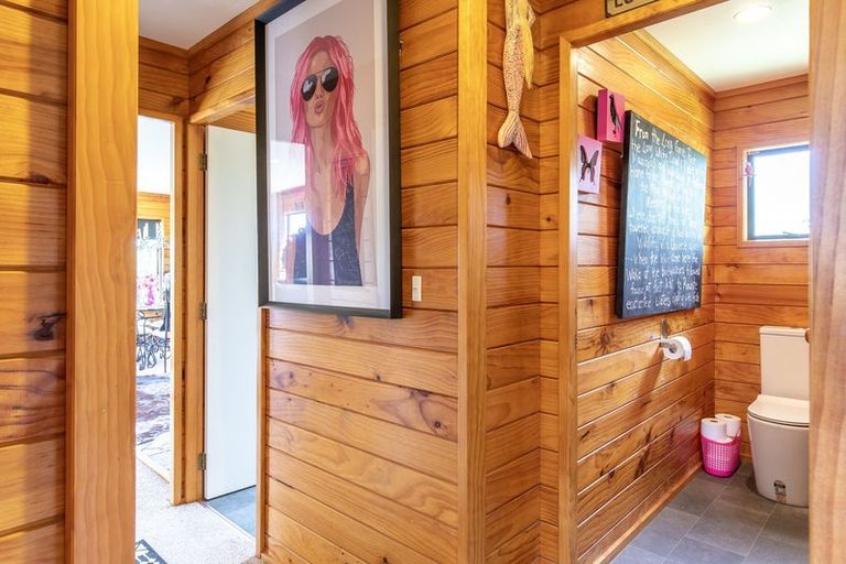 Photo of property in 10 Rowena Crescent, Motuoapa, Turangi, 3382