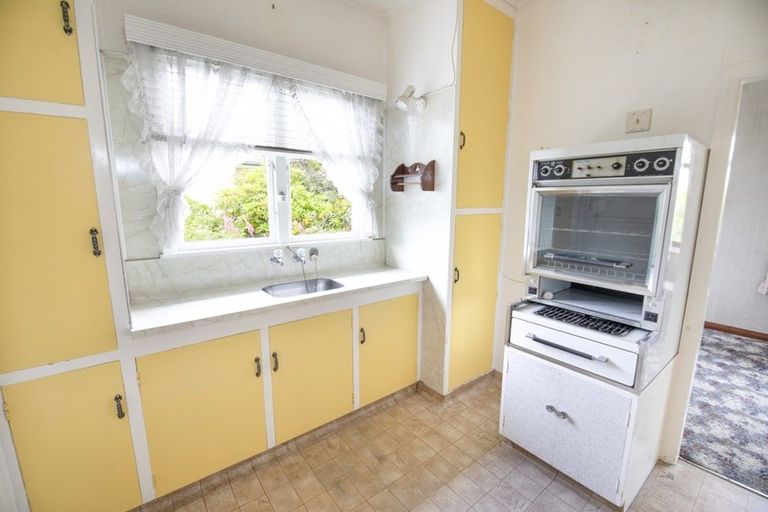 Photo of property in 9 Cassino Crescent, Onekawa, Napier, 4110